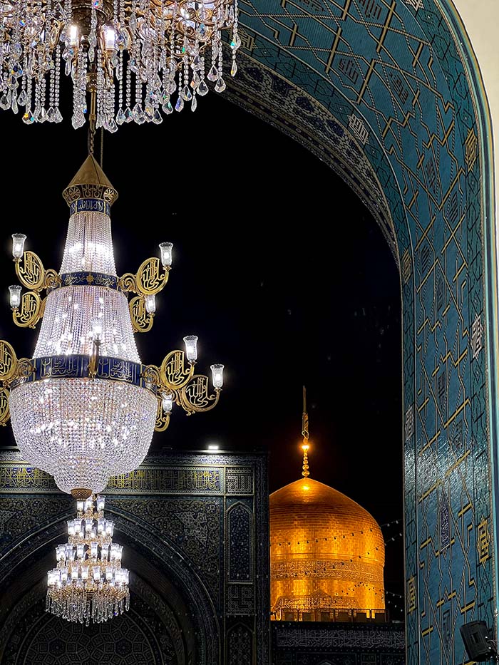 تصویر باکیفیت از گنبد مطهر امام رضا علیه السلام